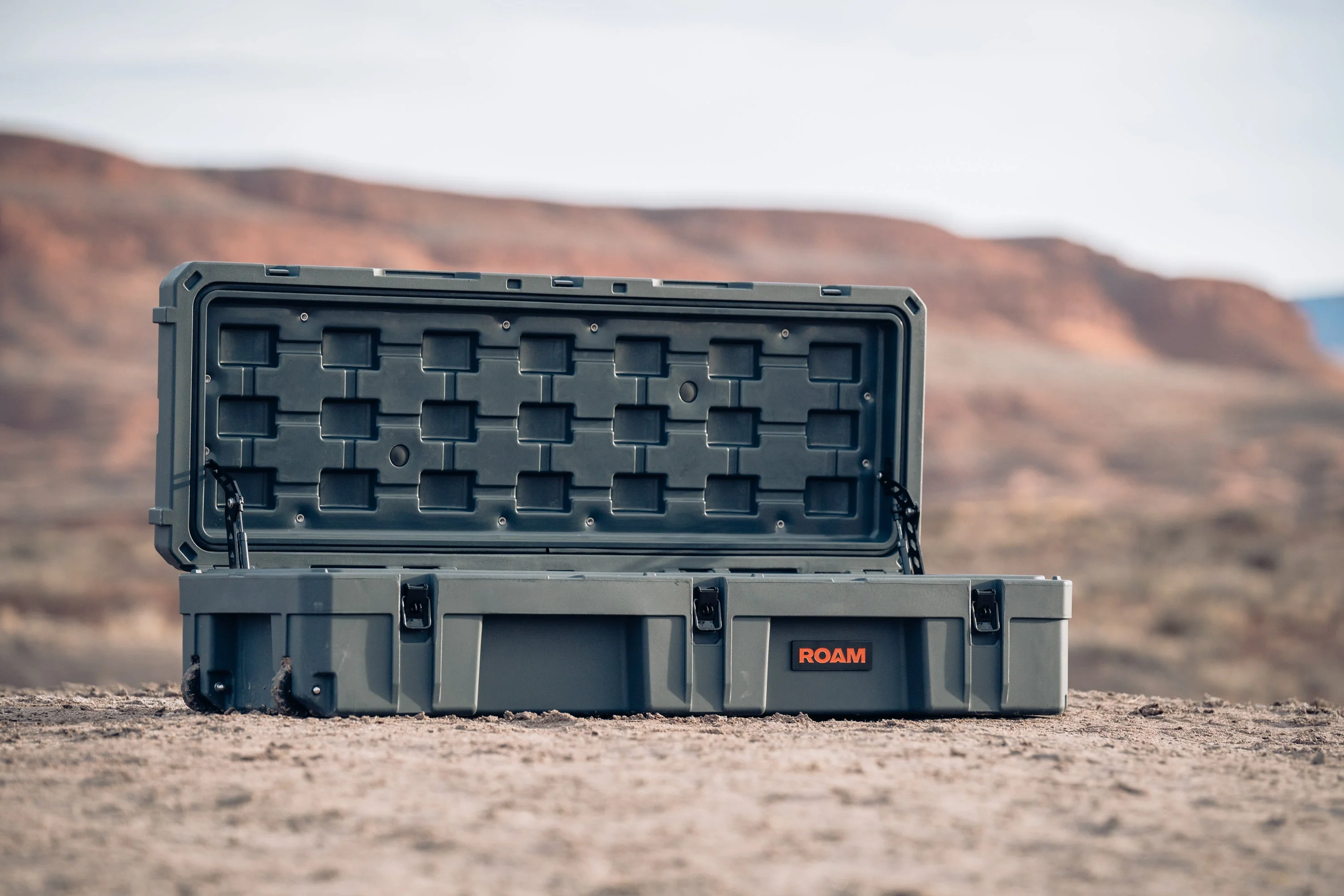 128L Rolling Rugged Case - Image 23