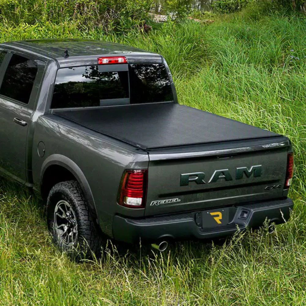 Deuce Soft Folding Tonneau Cover Tundra (2022+) - Image 16