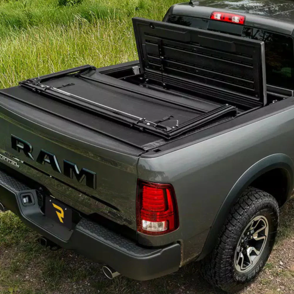 Deuce Soft Folding Tonneau Cover Tundra (2022+) - Image 18