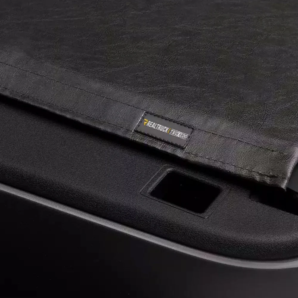 Deuce Soft Folding Tonneau Cover Tundra (2022+) - Image 5