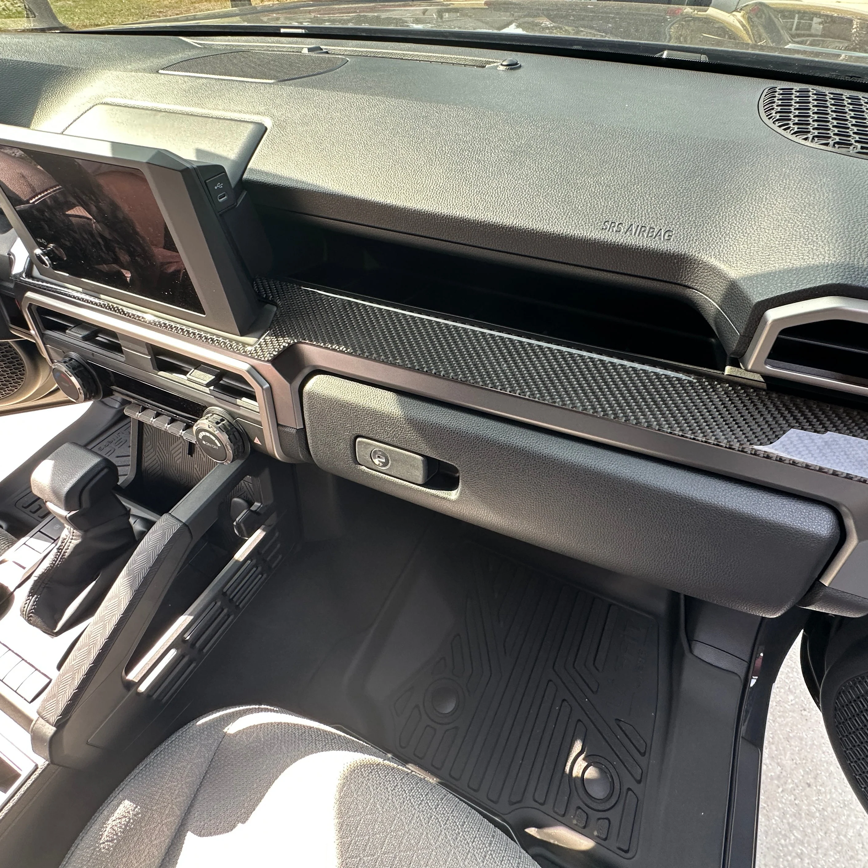 Display Screen Accent Trim 4Runner (2025+) - Image 2