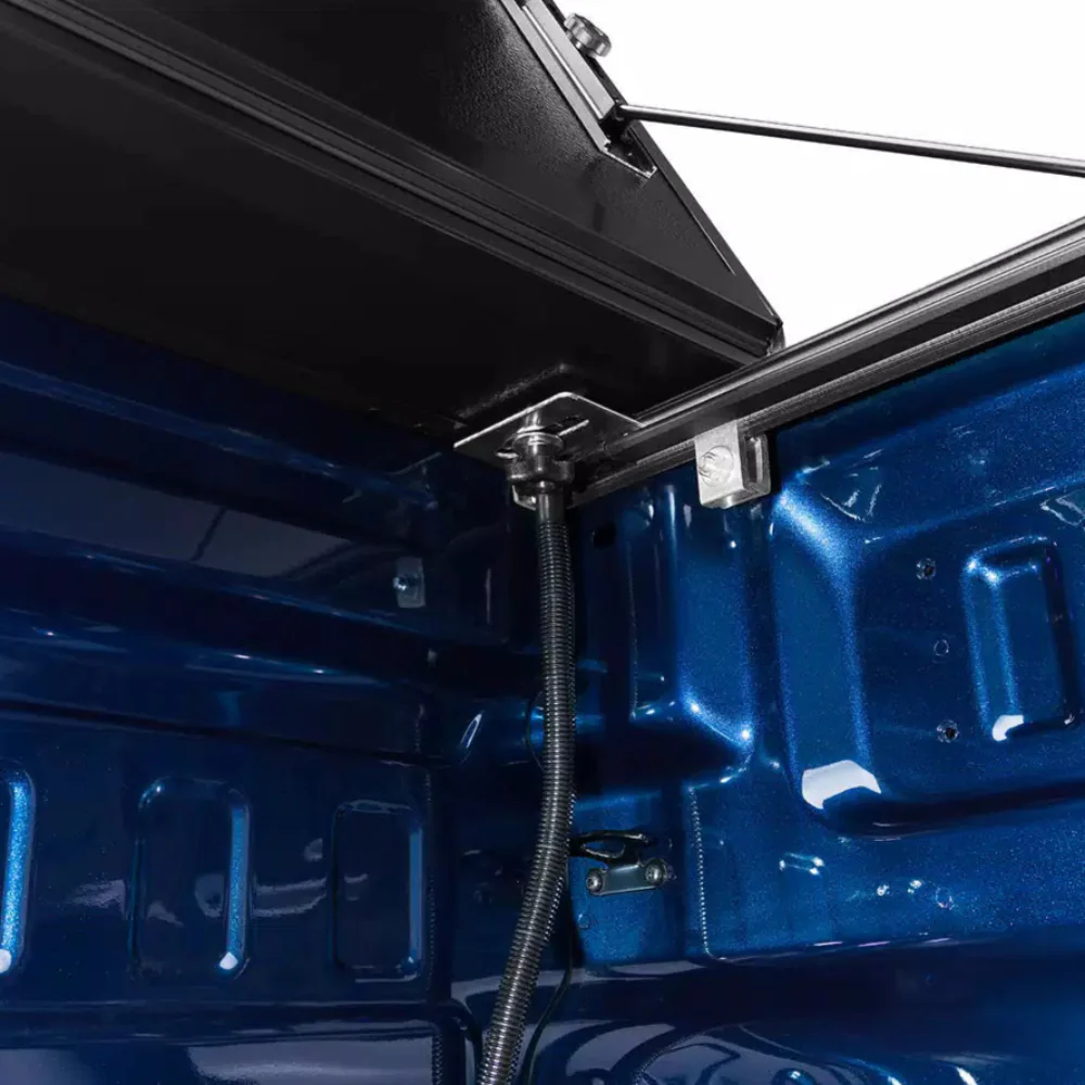 Fibermax Hard Folding Tonneau Cover Tacoma (2016-2023) - Image 14