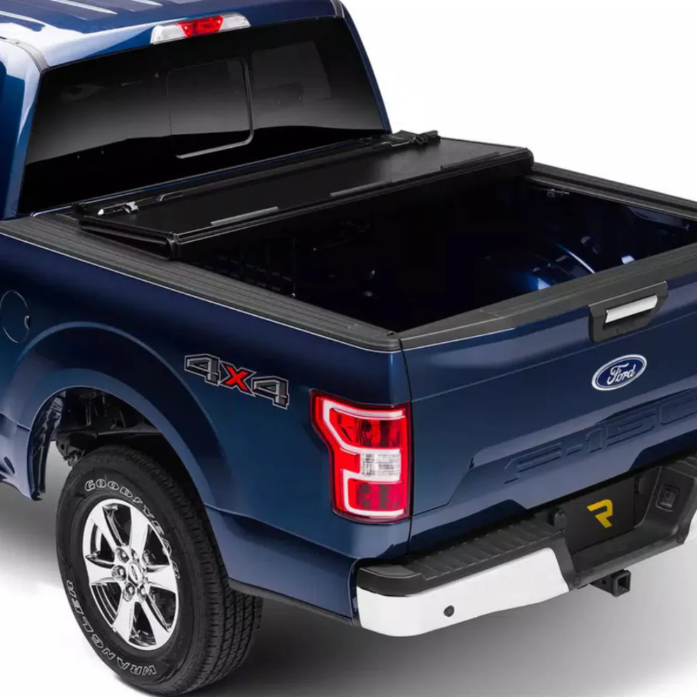 Fibermax Hard Folding Tonneau Cover Tacoma (2016-2023) - Image 3