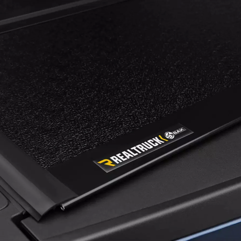 Fibermax Hard Folding Tonneau Cover Tacoma (2016-2023) - Image 6