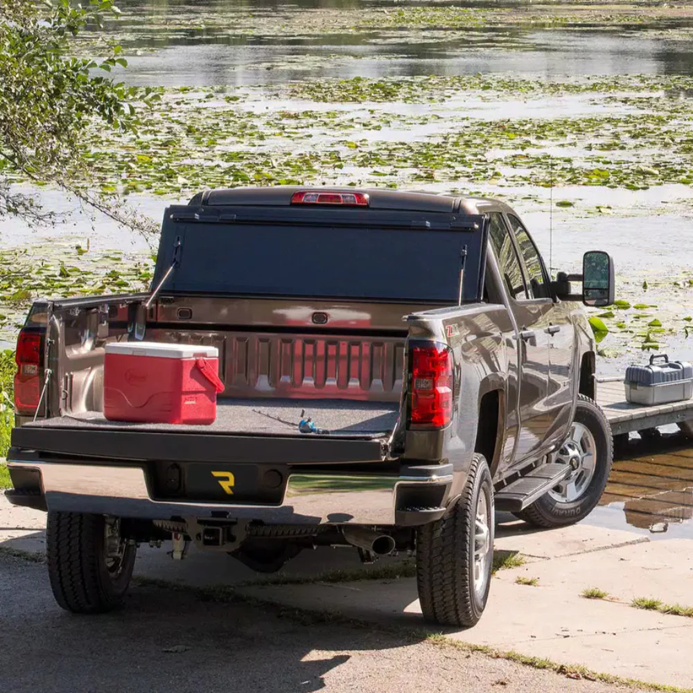 Fibermax Hard Folding Tonneau Cover Tacoma (2024+) - Image 12