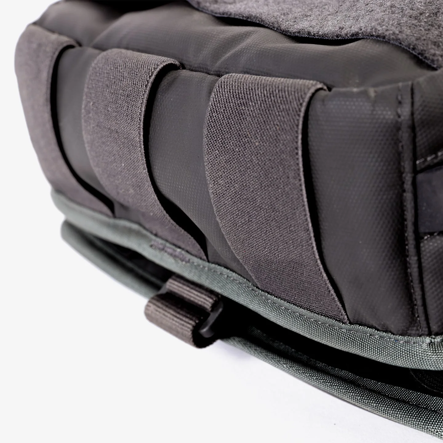 Headrest - Image 9