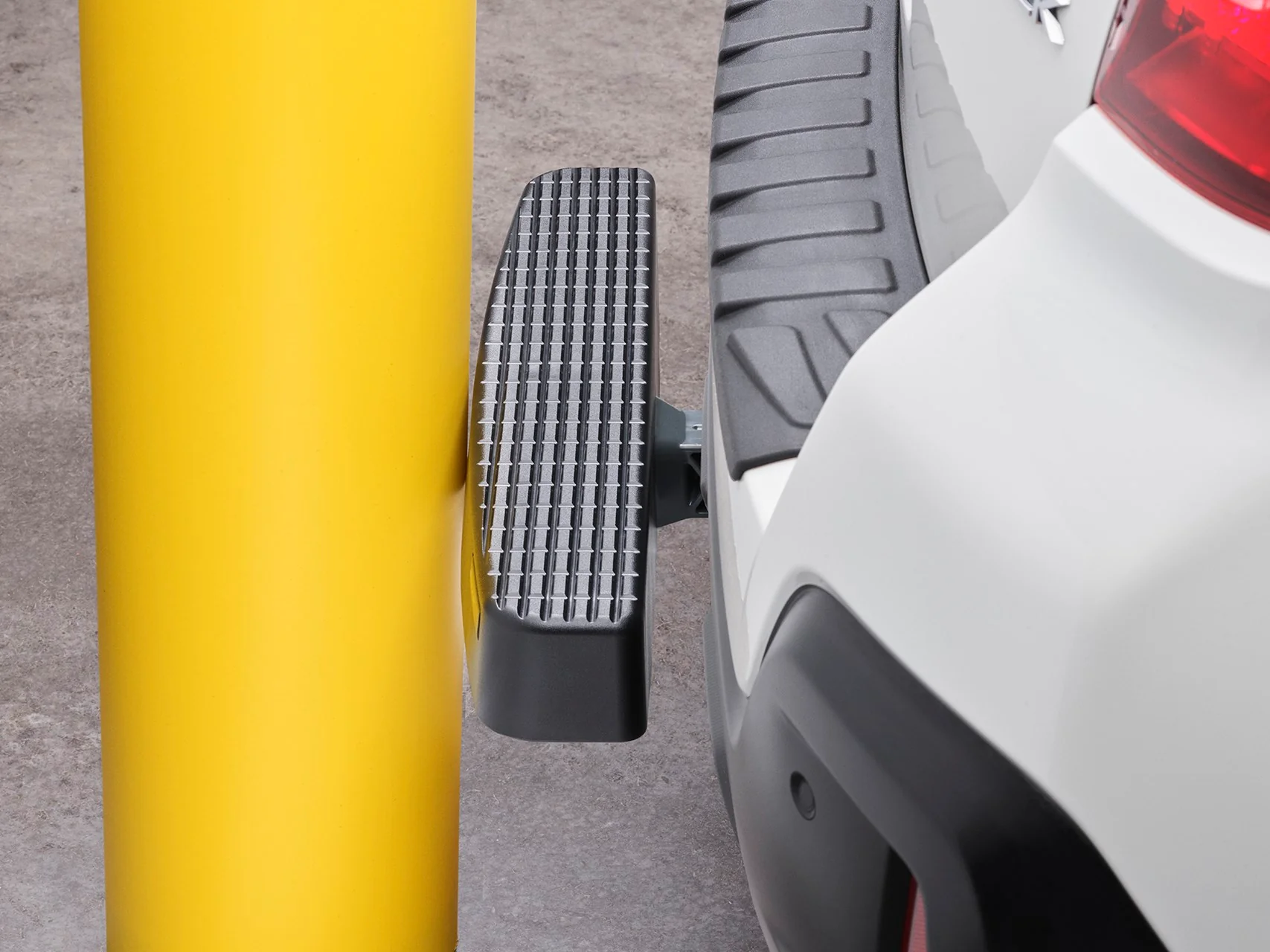 Hitch Mounted Step - BumpStep - Image 3