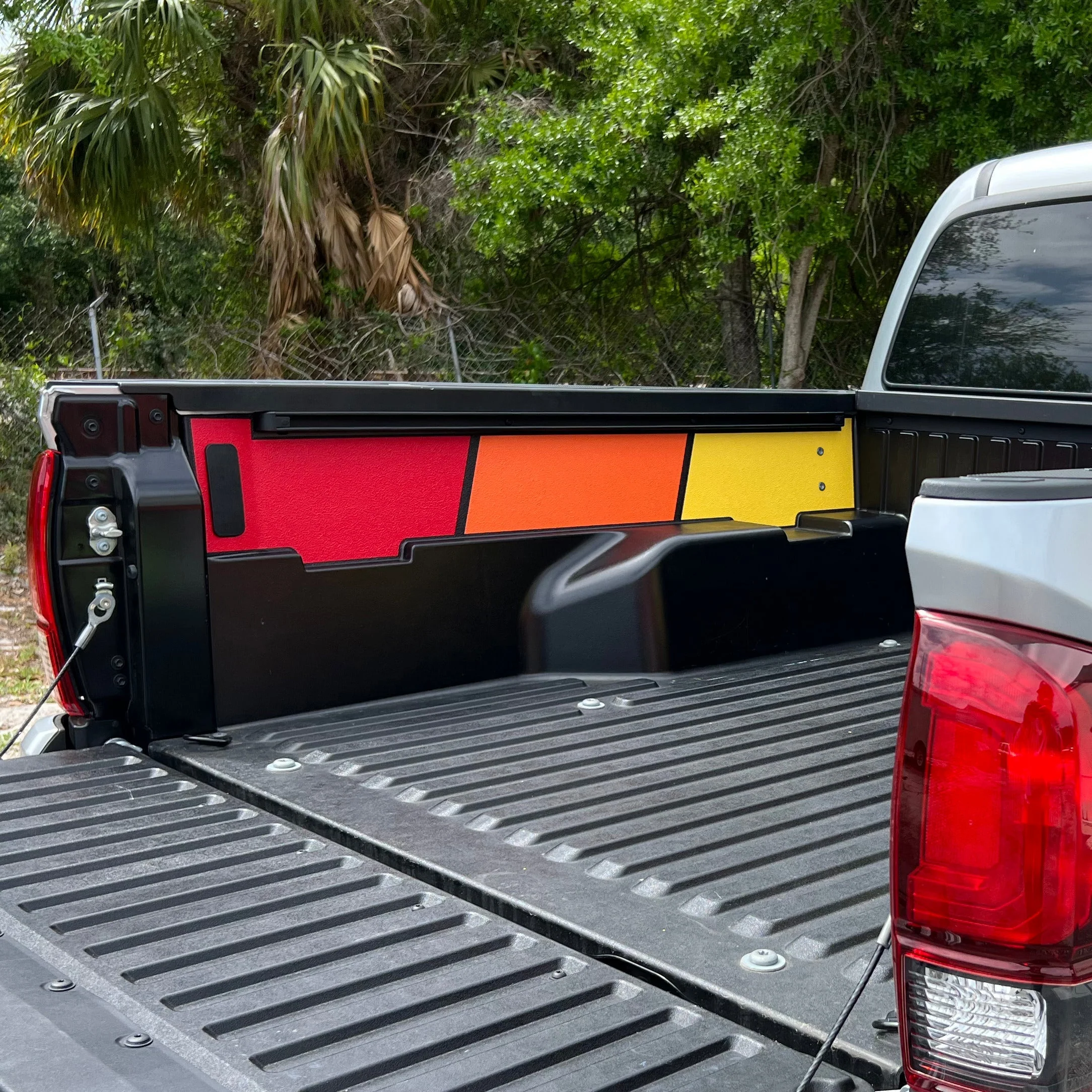 Inner Bedside Liner Overlays Tacoma (2016-2023) - Image 2