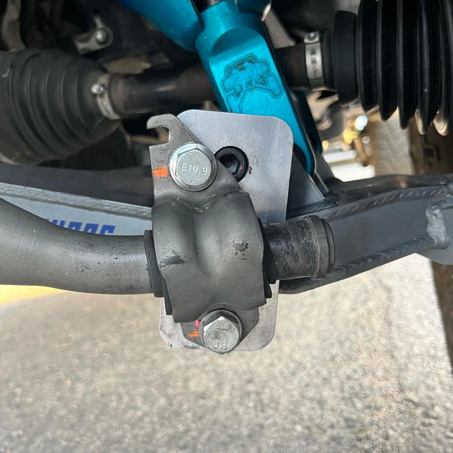KDSS Front Sway Bar Adapters 4Runner (2010-2024) - Image 2