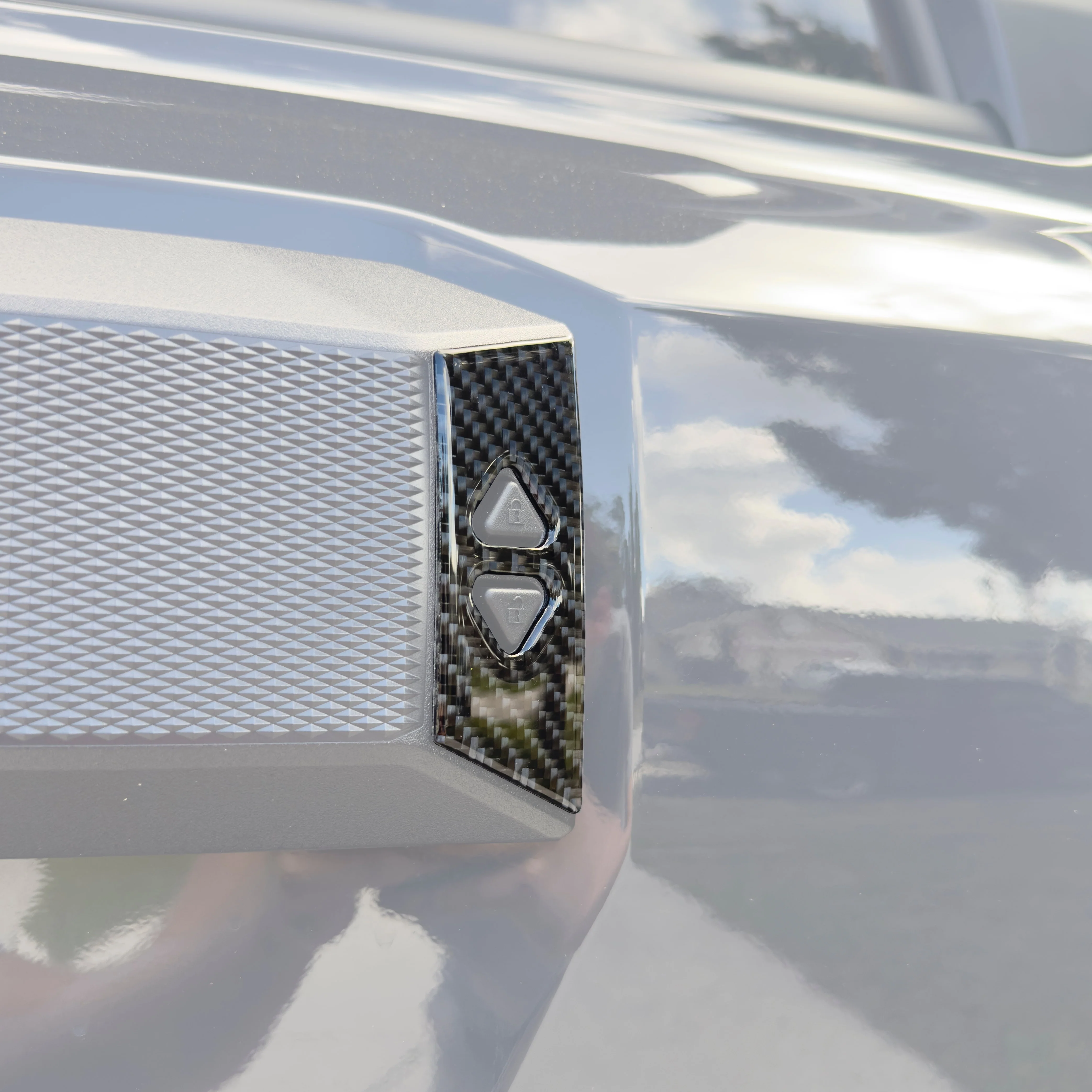 Liftgate Window Button Accent Trim 4Runner (2025+)