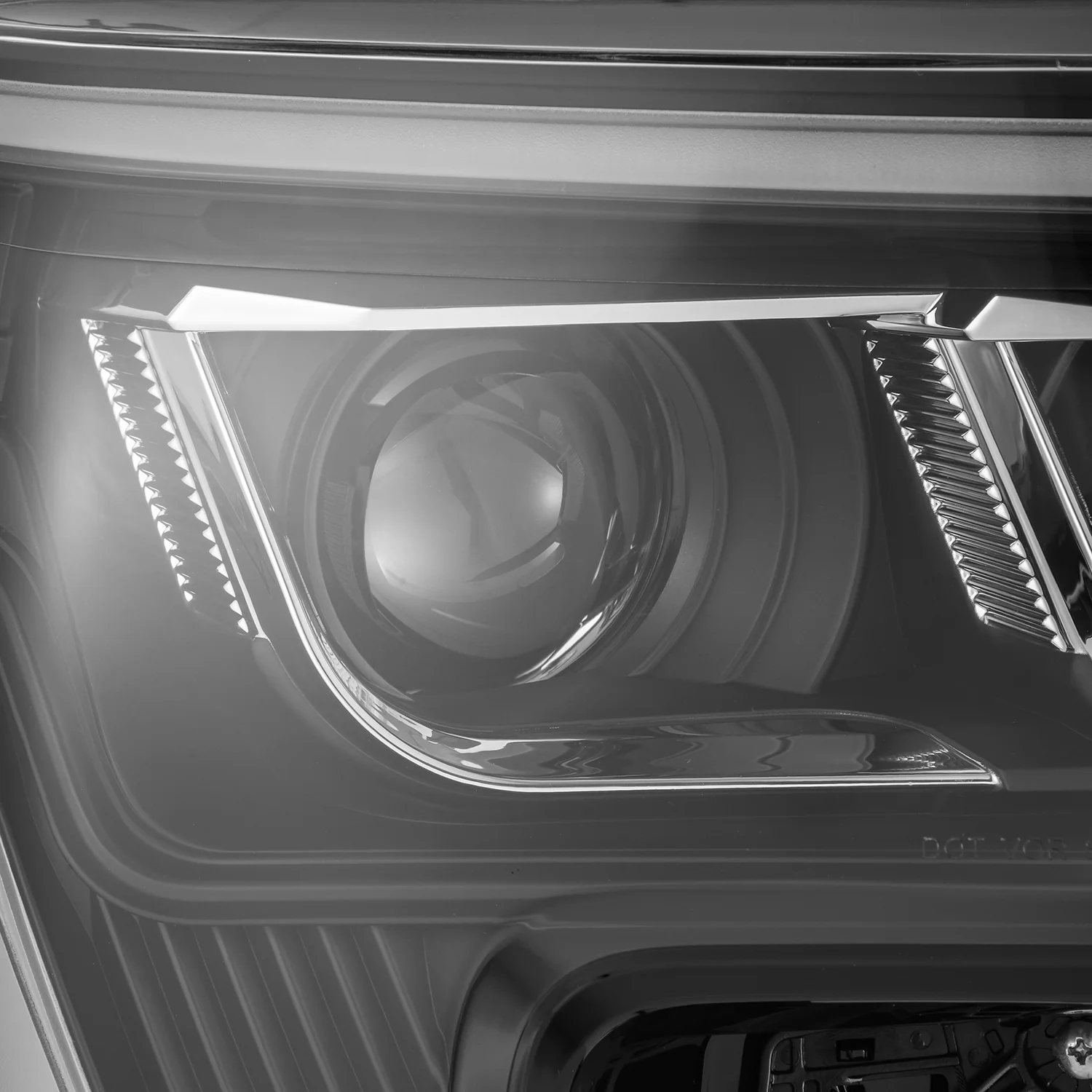 LUXX Series LED Projector Headlights Black Sequoia (2023+) - Image 7