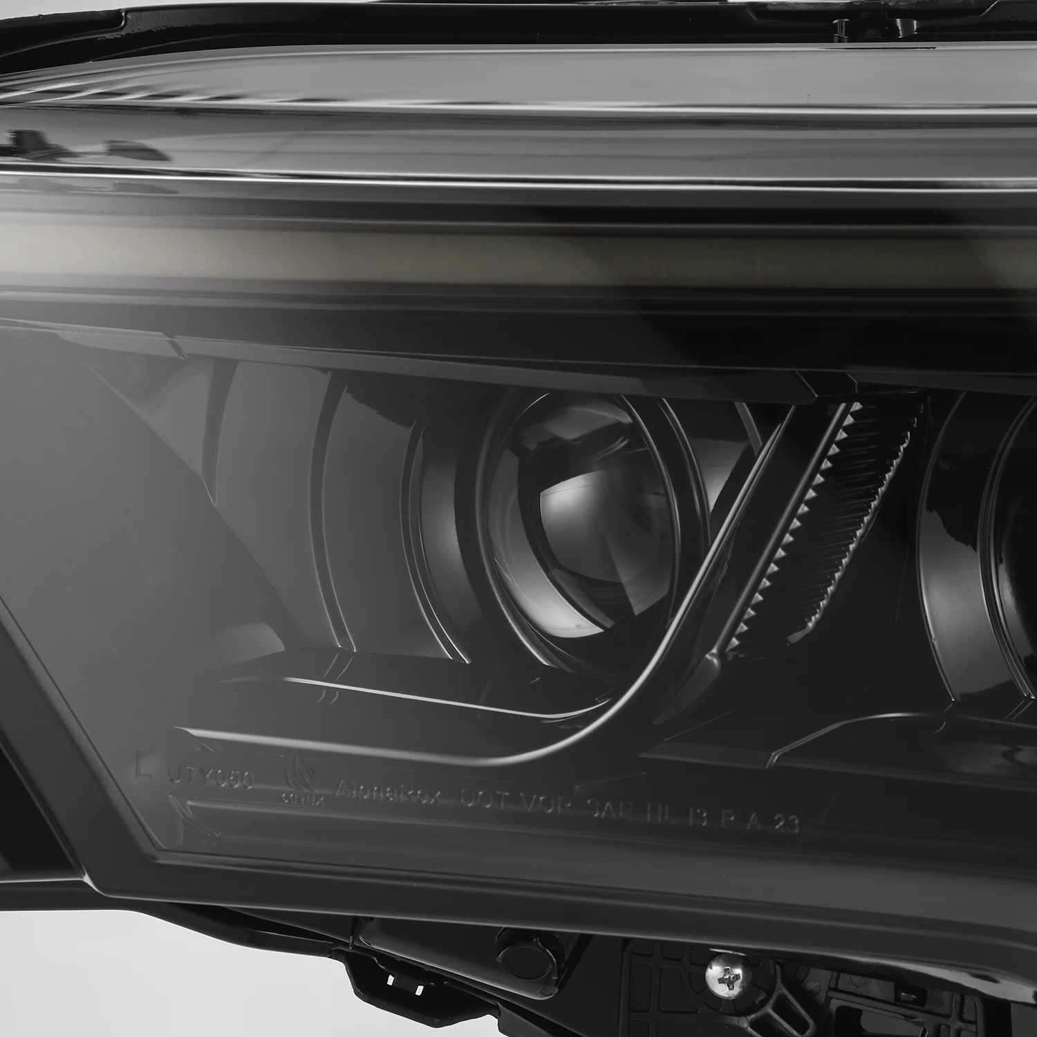 LUXX Series LED Projector Headlights Alpha Black Tundra (2022+) / Sequoia (2023+) - Image 6