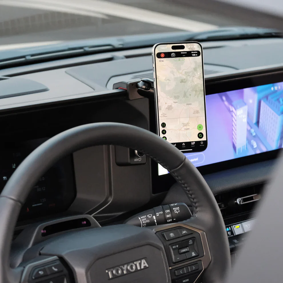 MagSafe Phone Mount Land Cruiser (2024+) - Image 3