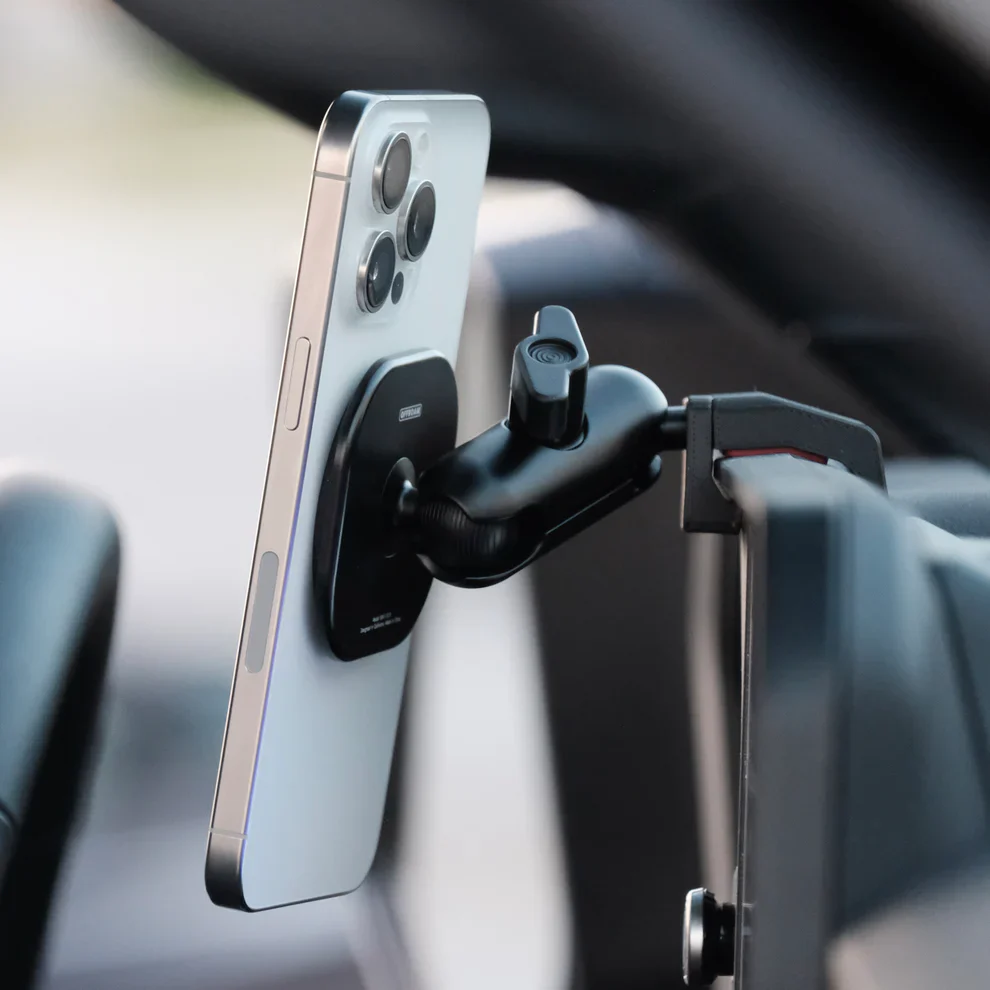 MagSafe Phone Mount Land Cruiser (2024+) - Image 4