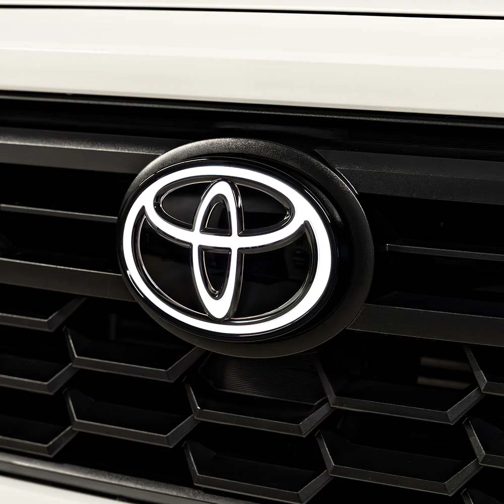 OEM Illuminated Front Grille Emblem 4Runner (2025+) - Image 3