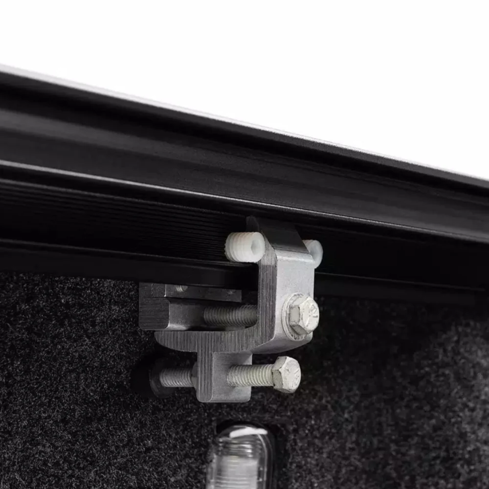 One XR Tonneau Cover Tacoma (2024+) - Image 9