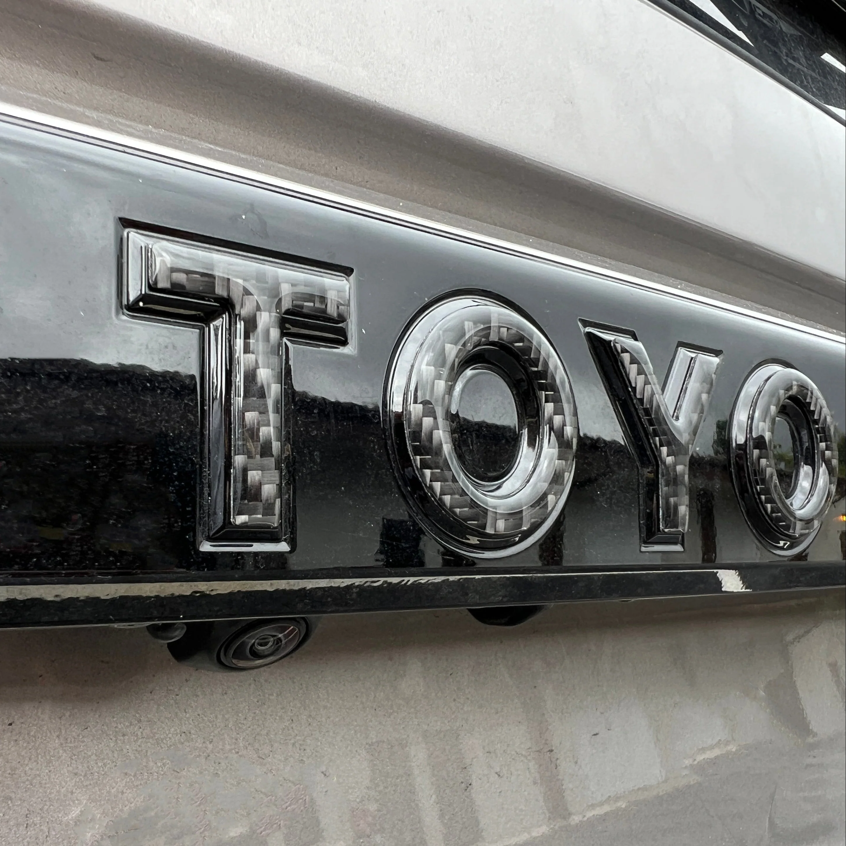 Rear Lift Gate Letter Overlays Land Cruiser (2024+) - Image 2