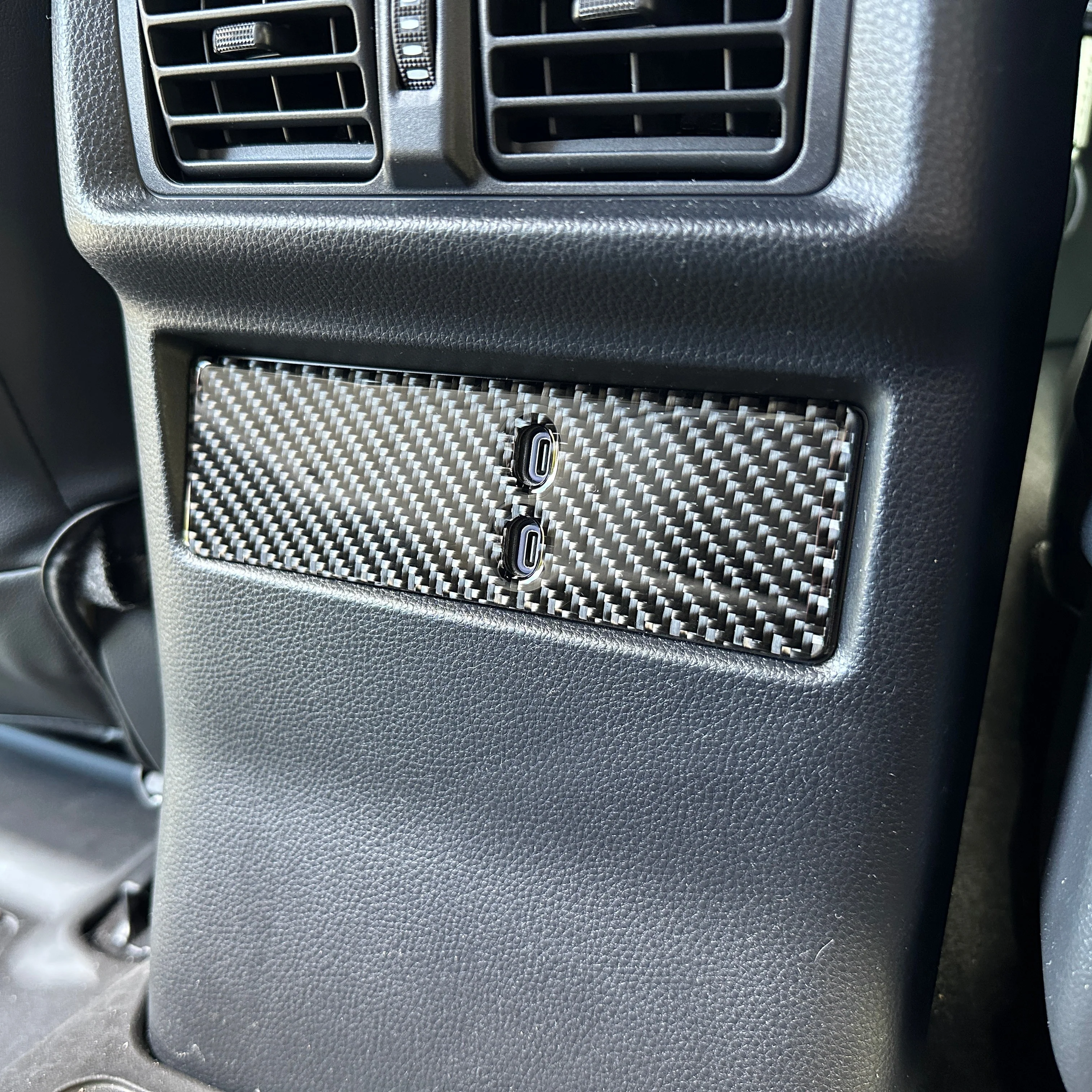 Rear U.S.B Port Accent Trim 4Runner (2025+) - Image 2