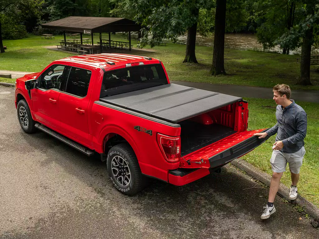 Solid Fold ALX Tonneau Cover Tacoma (2016-2023) - Image 15