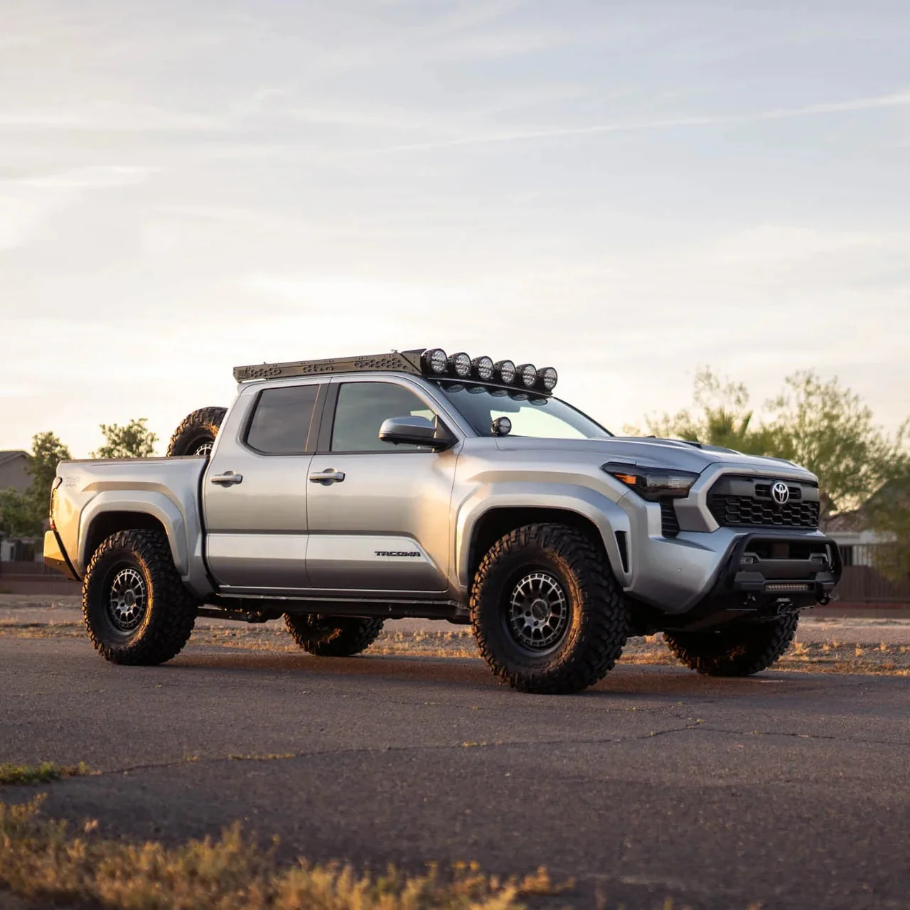 Stealth Center Mount Winch Front with Top Hoop Bumper Tacoma (2024+) - Image 3