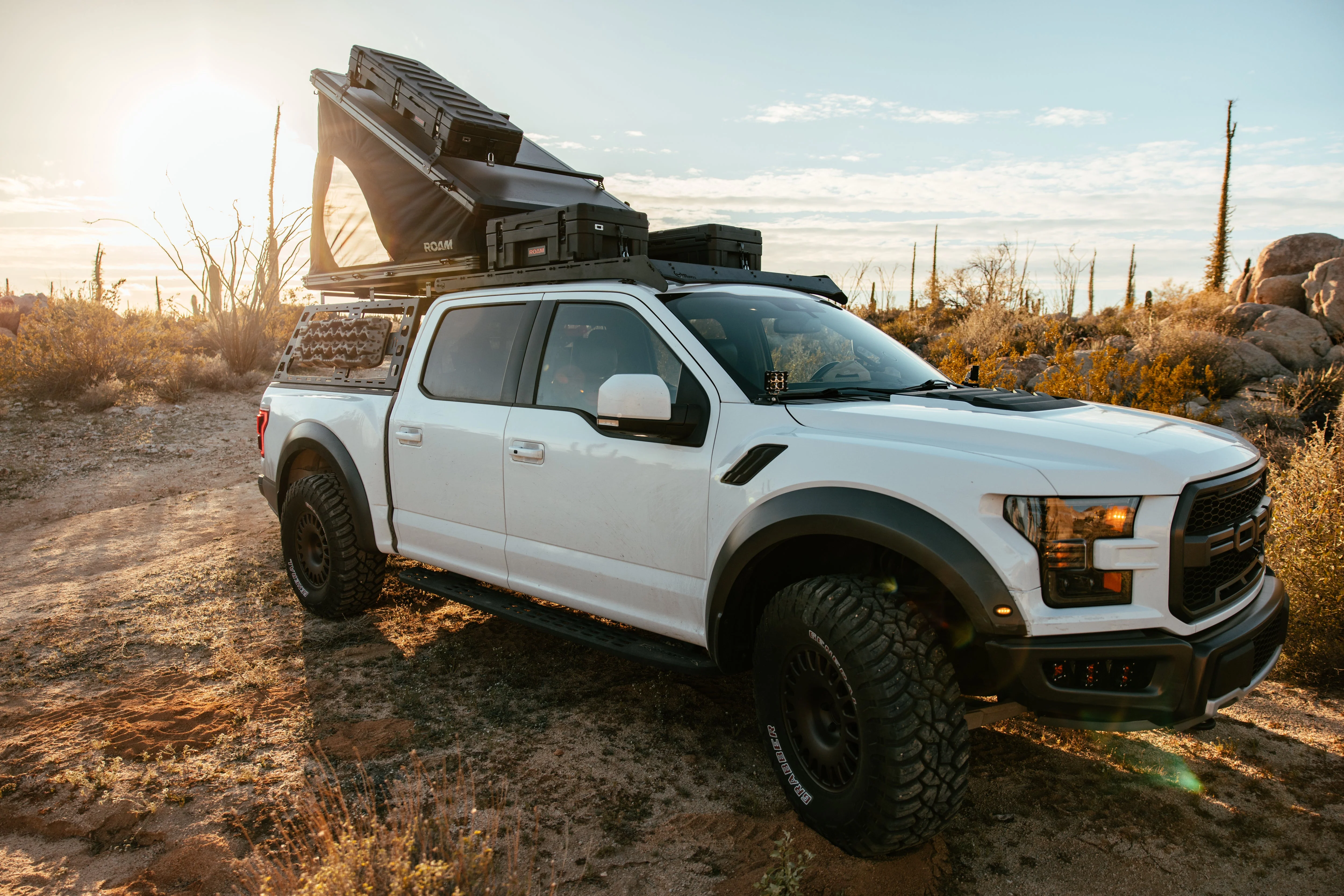 The Desperado Hardshell Rooftop Tent - Image 11