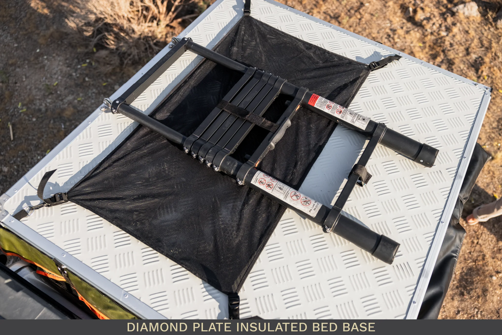 The Vagabond Rooftop Tent - Image 11